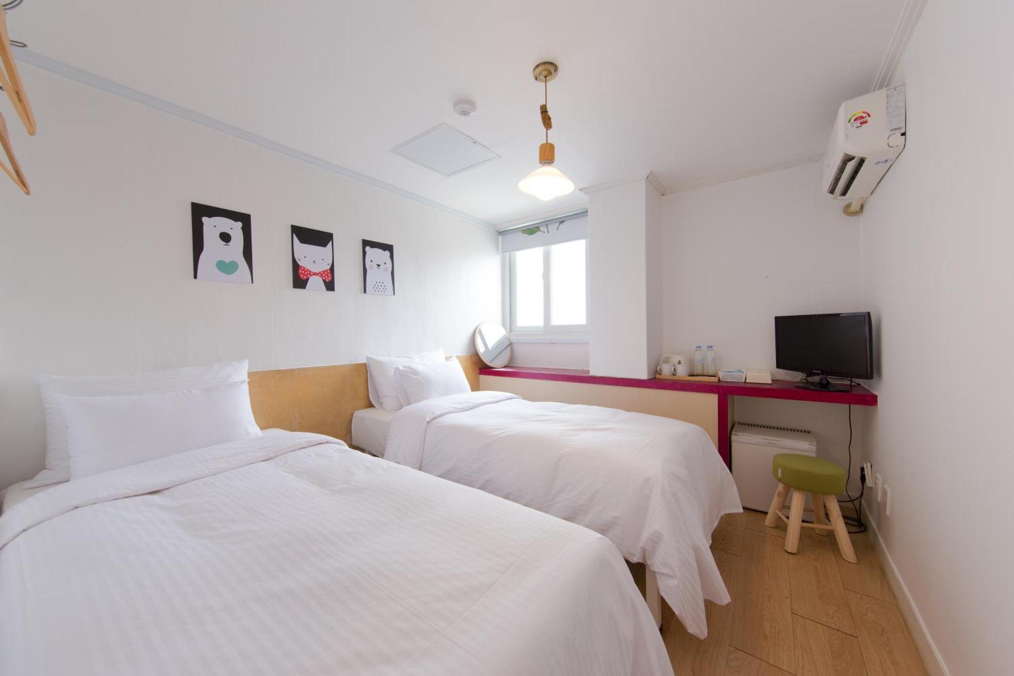 แทรเวล มอนส์เตอร์ สเตย์ Hotel โซล ภายนอก รูปภาพ