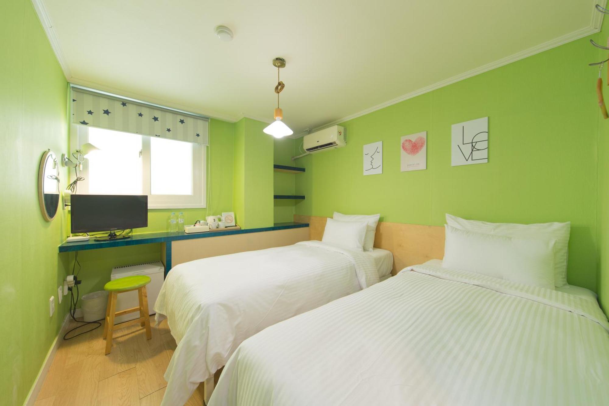 แทรเวล มอนส์เตอร์ สเตย์ Hotel โซล ภายนอก รูปภาพ