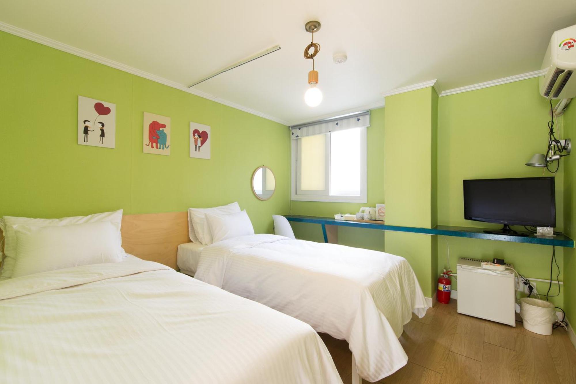 แทรเวล มอนส์เตอร์ สเตย์ Hotel โซล ภายนอก รูปภาพ