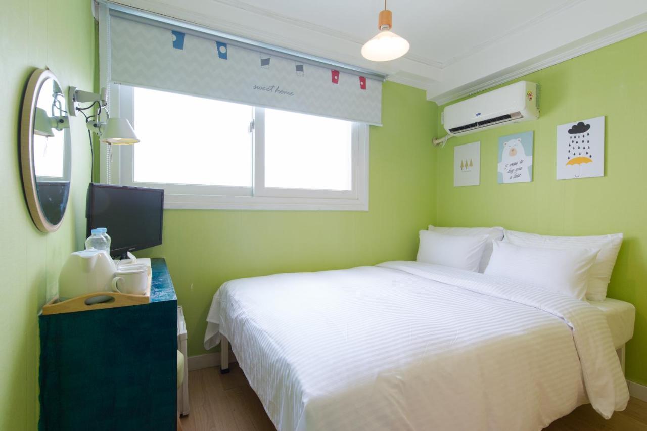 แทรเวล มอนส์เตอร์ สเตย์ Hotel โซล ภายนอก รูปภาพ